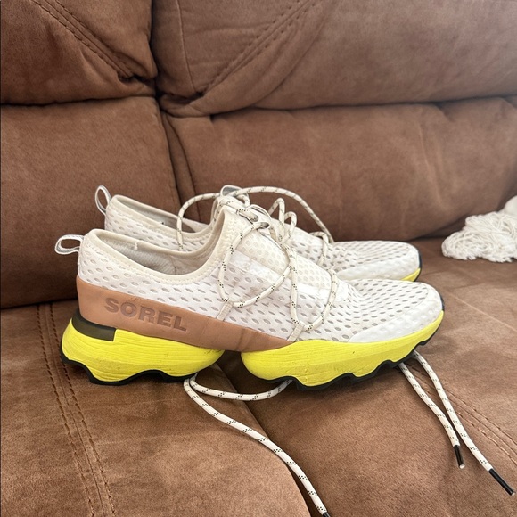 Sorel Shoes - Sorel Kinetic Impact Women's Sea Salt Yellow Sneakers Size 8.5 Good Used
